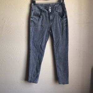 Gray skinny jeans size 9/10 BNWOT